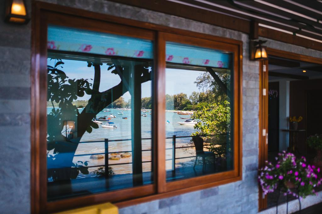 Rawai View Beachfront Exteriör bild