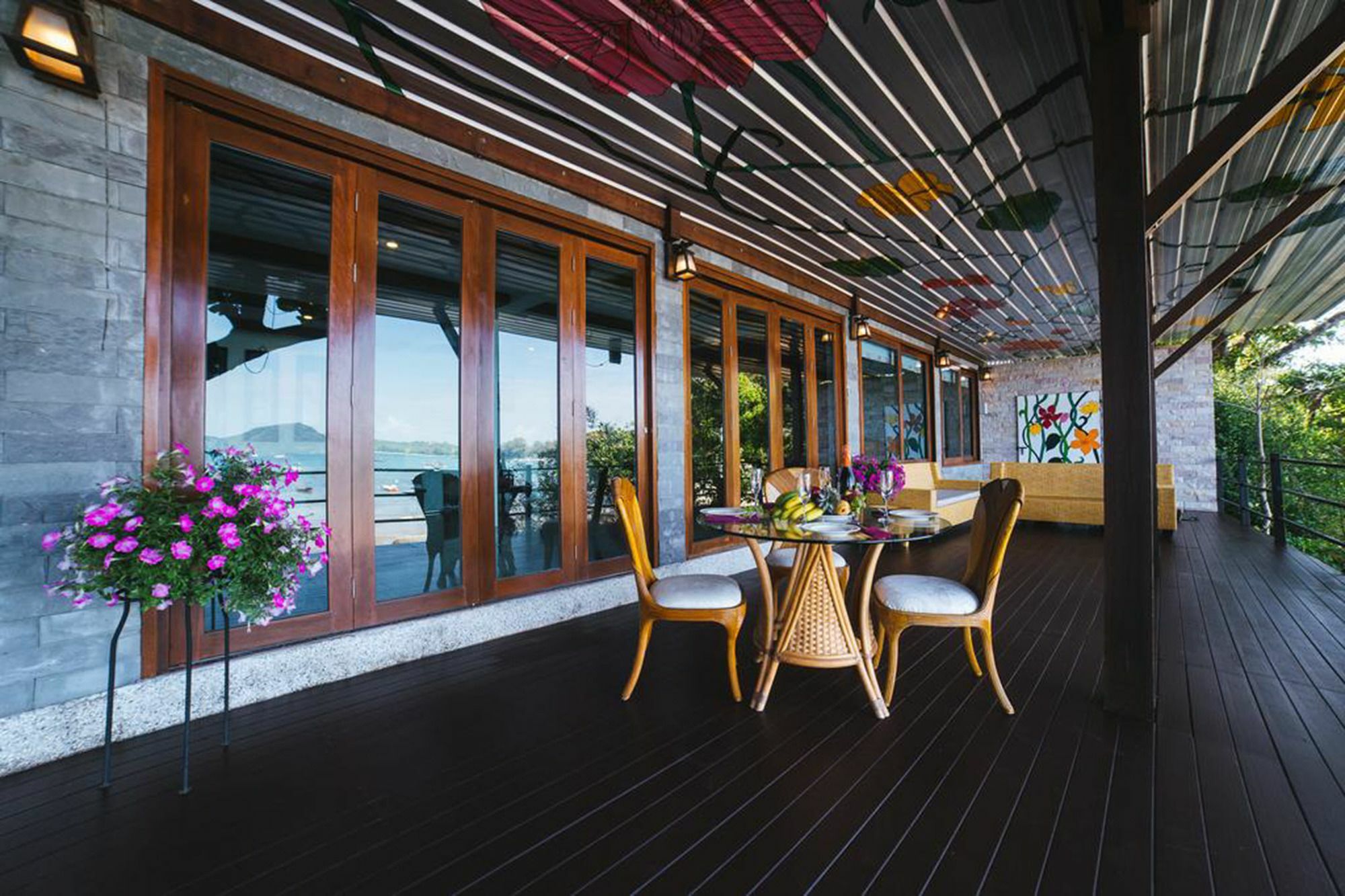 Rawai View Beachfront Exteriör bild